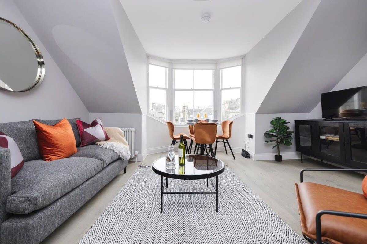 Dragon Suites - City Centre Castle View 1 Bed Apartment EDI Exterior foto