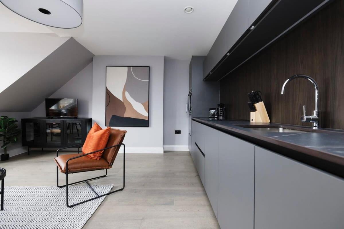 Dragon Suites - City Centre Castle View 1 Bed Apartment EDI Exterior foto