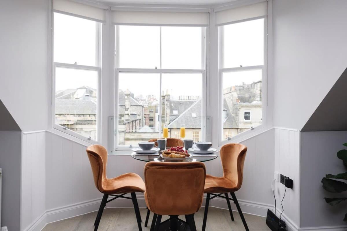 Dragon Suites - City Centre Castle View 1 Bed Apartment EDI Exterior foto